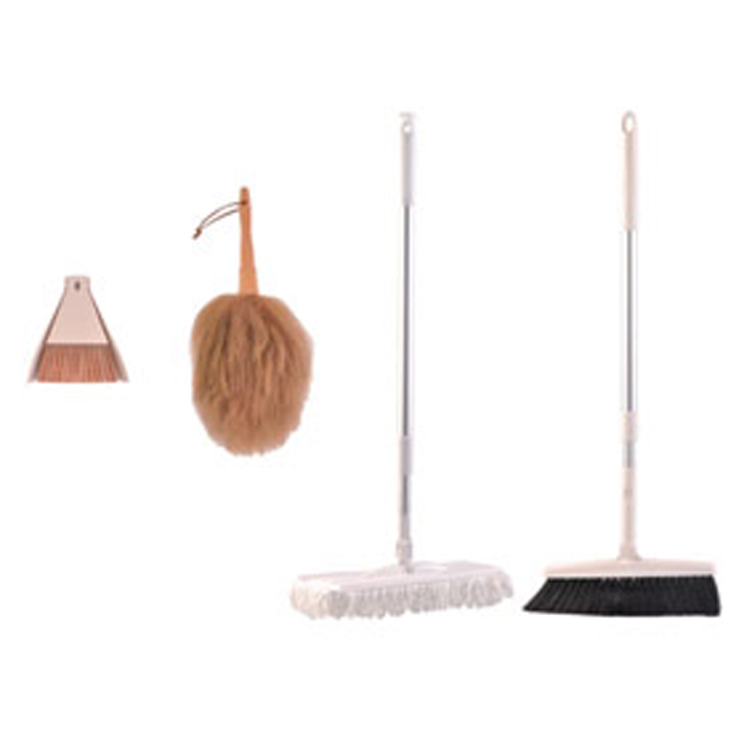 Cleaning Tools 
-set of 4  ME023