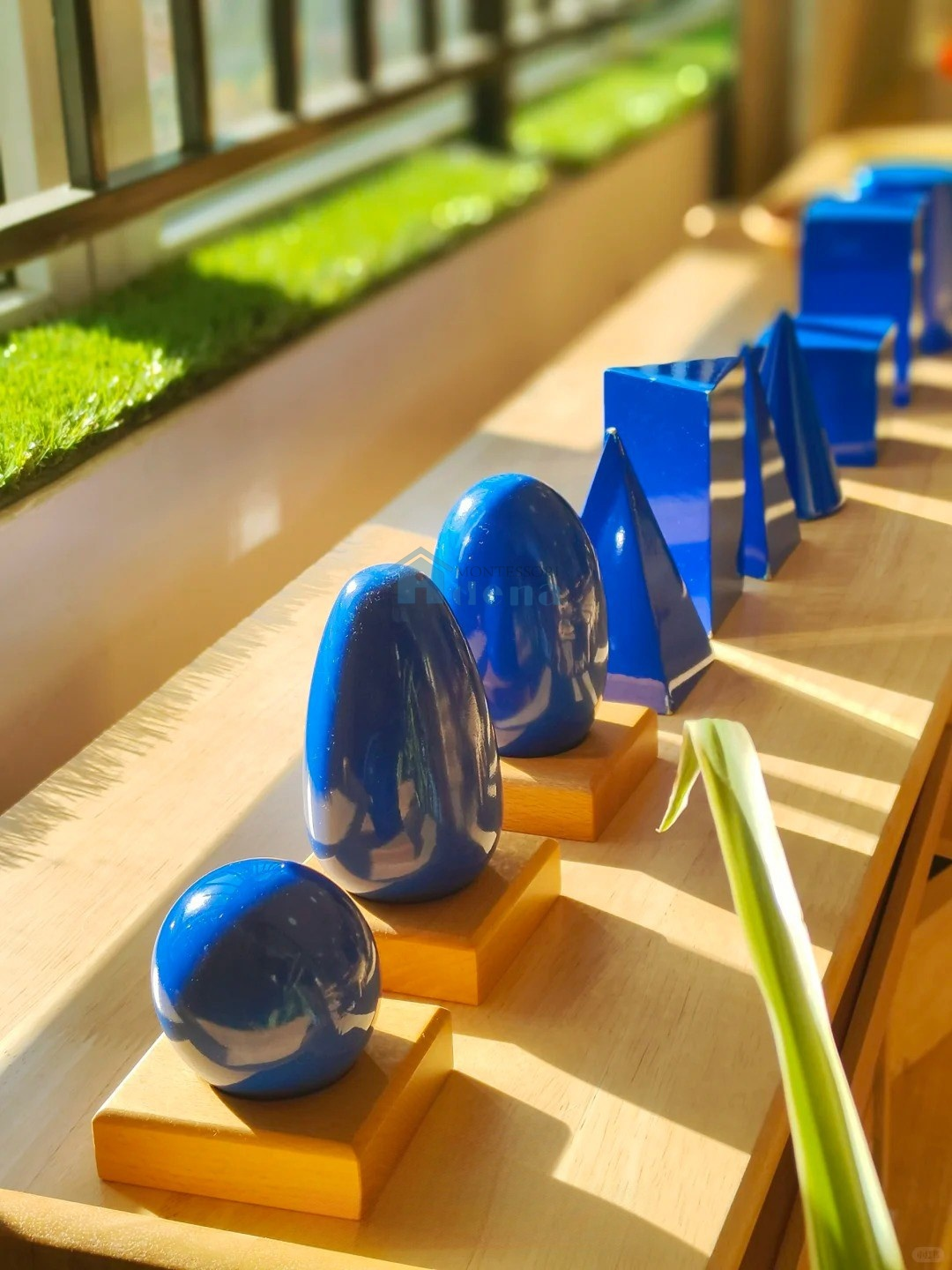 How to Communicate with Teachers About Your Child’s Growth: Montessori Wisdom for Back-to-School Season