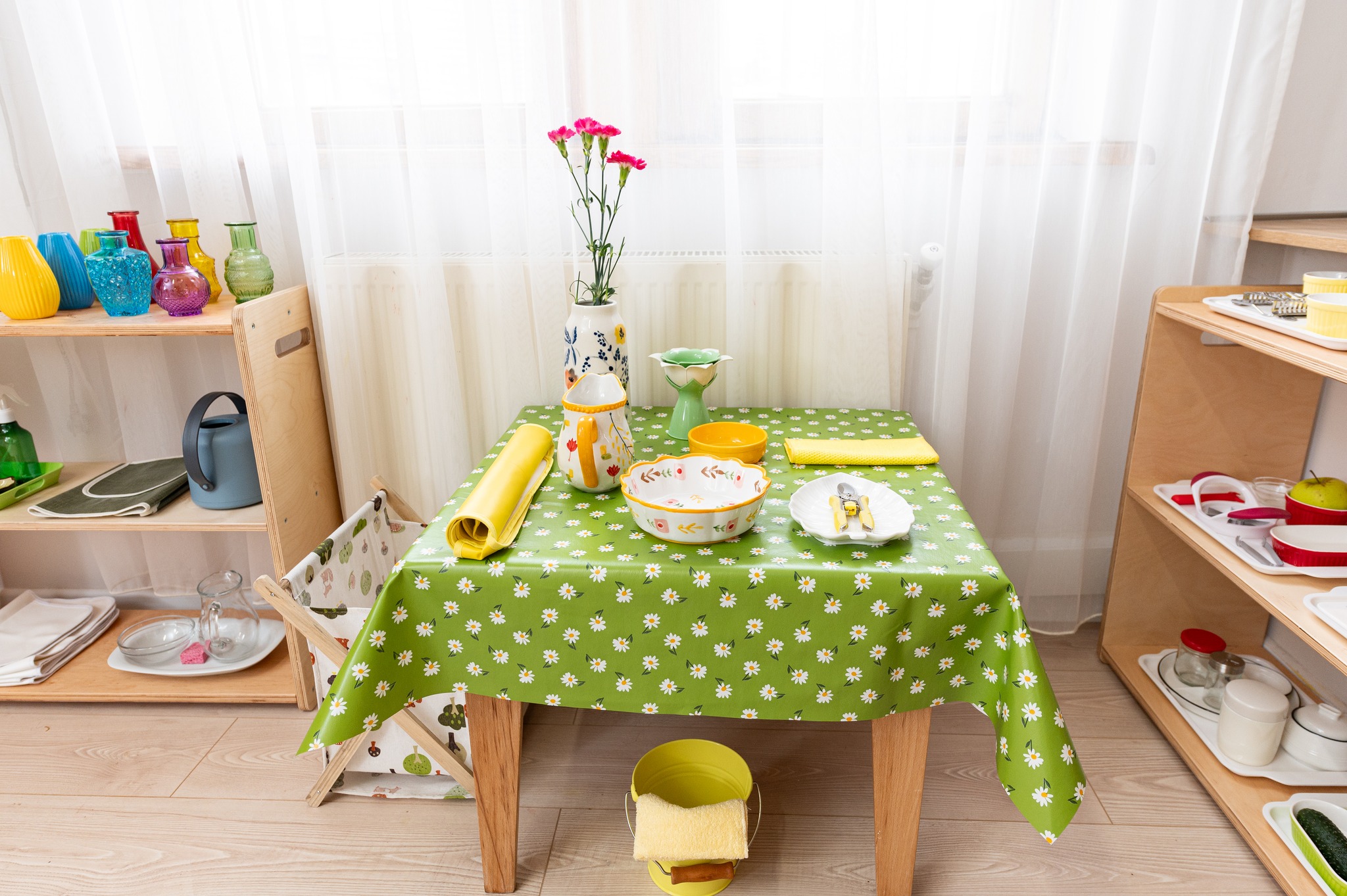 What’s the Difference Between Montessori and Traditional Early Education? Is It Right for My Child?